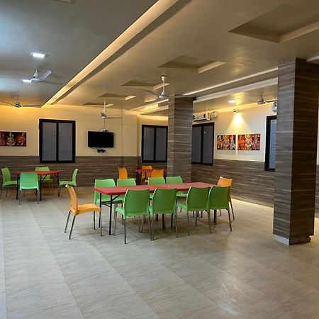 Shanti Niketan Salasar Juliāsar Exterior foto